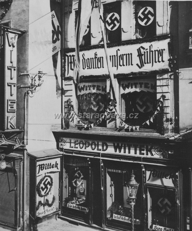 1938 (15).jpg